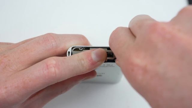 Repairing 3 iPod Minis Saved From E-Waste смотреть онлайн