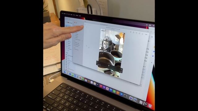 Mac & Me Series: How to find photo library on MacBook смотреть онлайн