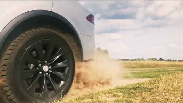 Tesla Model X - джип или кроссовер? смотреть онлайн