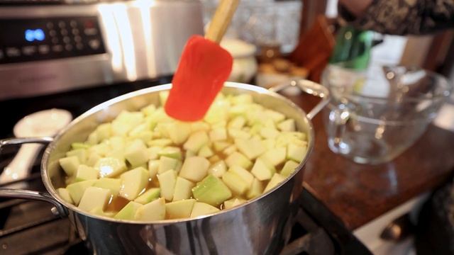The "Mock" Pineapple Recipe | Zucchini Chunks смотреть онлайн