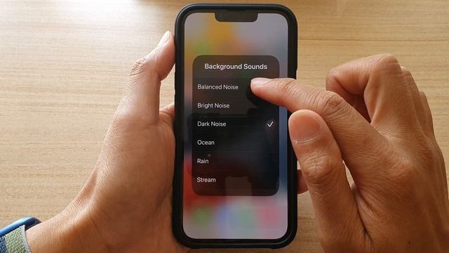 iPhone 13/13 Pro: How to Turn on Built-In Background Sounds With a Balanced/Bright/Dark Noise смотреть онлайн
