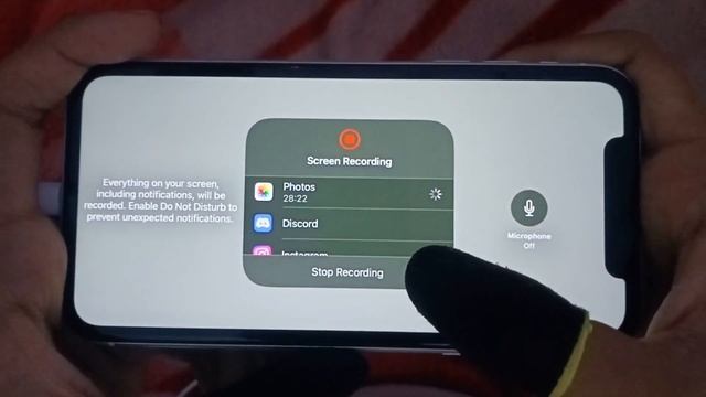 🔥iPhone XR Bgmi Battery drain test with Screen recording on iOS 16 beta 6 смотреть онлайн
