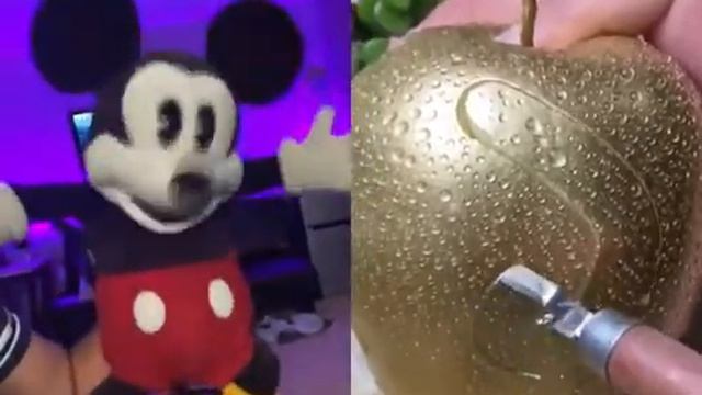 Mickey Mouse And A Golden Apple смотреть онлайн