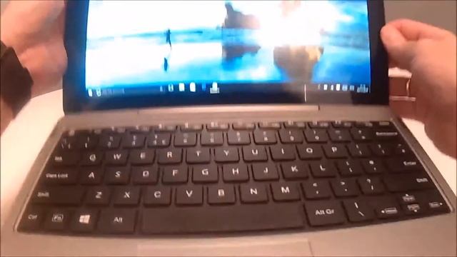 Venturer mini notebook/tablet Review смотреть онлайн