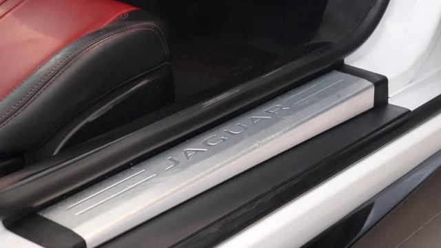 Jaguar F Type R смотреть онлайн