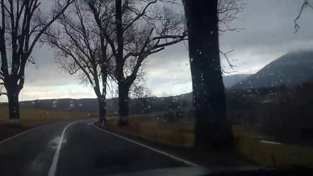 Chrysler LHS 3.5V6 '95 - Czech roads riding near Polish borders смотреть онлайн