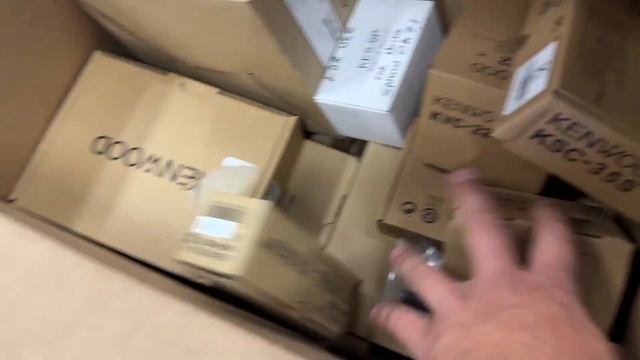 Installing Our New Kenwood Radios! смотреть онлайн