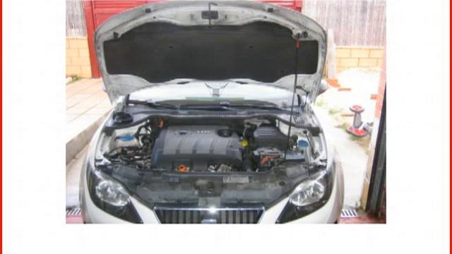 Cambio de las bombillas delanteras del Seat Ibiza 1.6 de 2010 смотреть онлайн