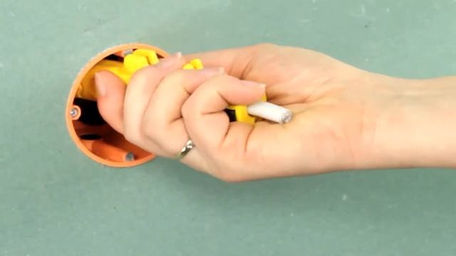 Jokari No. 12 Univerzális kábelcsupaszító смотреть онлайн