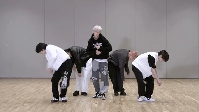 TXT ‘Devil by the Window’ Dance Practice Mirrored (4K) смотреть онлайн