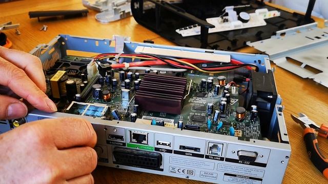 How to copy and save recordings from a Sky+ HD Amstrad DRX890C Box to a pc windows computer. смотреть онлайн