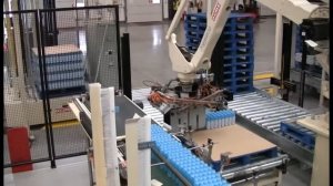 Робот-паллетизатор для бутылок в термоусадочной плёнке | OCME PEGASUS