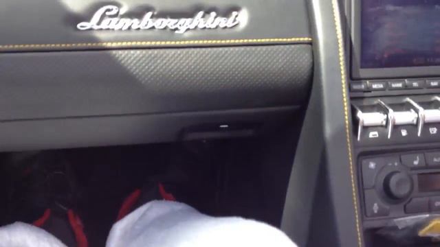 Lamborghini lp560-4 Roar!!! смотреть онлайн