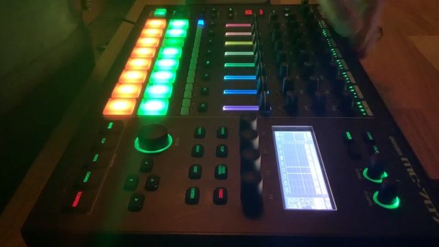 Roland MC-707 Deep House Pattern (128 bpm) @ Night смотреть онлайн