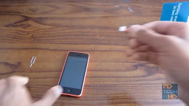 Apple iPhone 5c Unboxing + First Look (iOS 7) #LetsSetThePhoneFree смотреть онлайн