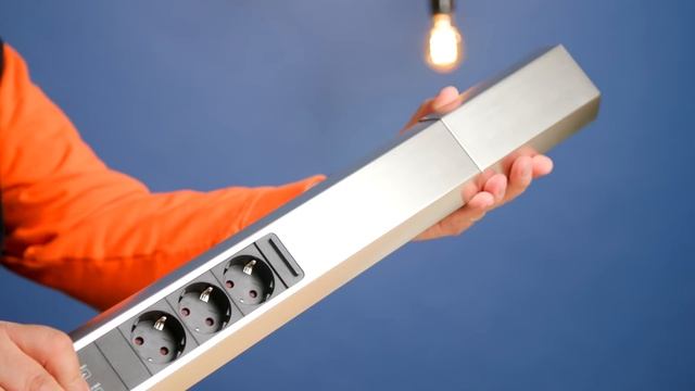 Die elegante versteckte Steckdosenleiste in der Küche und Büro - Casia 2 von Bachmann смотреть онлайн