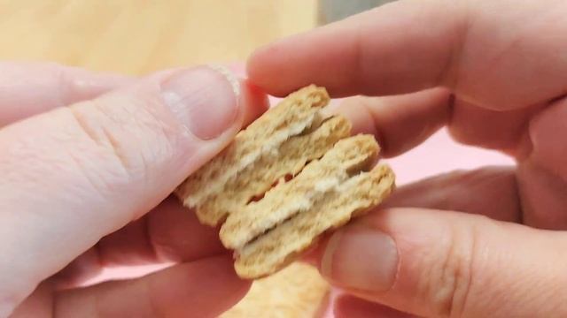CUSTARD CREAM TWISTS APPLE PIE смотреть онлайн