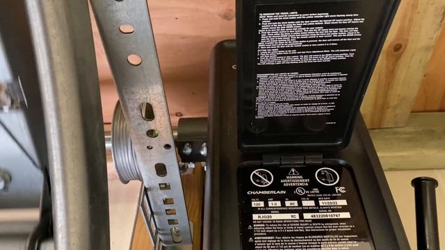 Installing Chamberlain Wall Mount Garage Door Opener смотреть онлайн