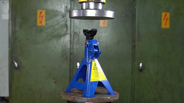 How Strong are Jack Stands? + Broken Window, AGAIN! смотреть онлайн