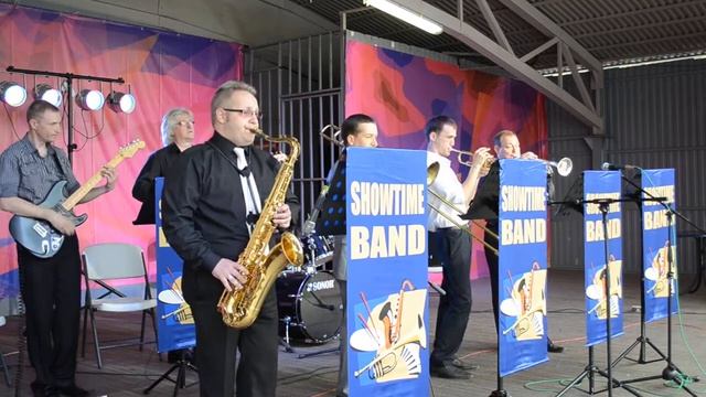 "Ландыши" (cover ShowTime Band) смотреть онлайн