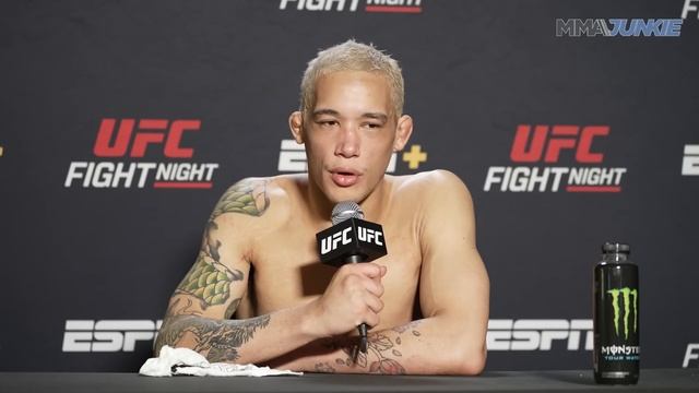 Bryan Battle Rips 'Embarrassing' Behavior by Ange Loosa's Family After No Contest | UFC FN 239 смотреть онлайн