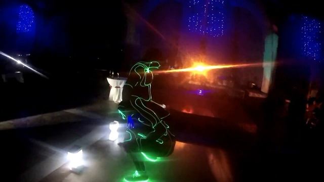 Forside Show - Акробатический номер Space