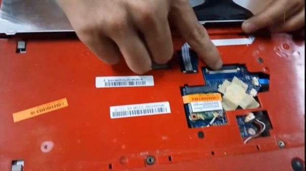 How to change the Keyboard of Toshiba satellite C660 (Hindi & Urdu) | Word master Computer Hyder