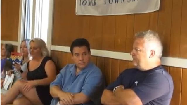 Dan Hagan Speaks to Broken Window Stallions Announcers Tower смотреть онлайн