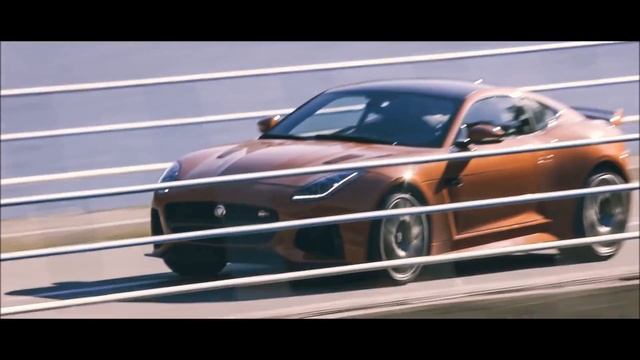 Jaguar F Type SVR Performance Review смотреть онлайн