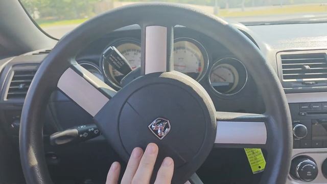 2010 Dodge Challenger SE смотреть онлайн