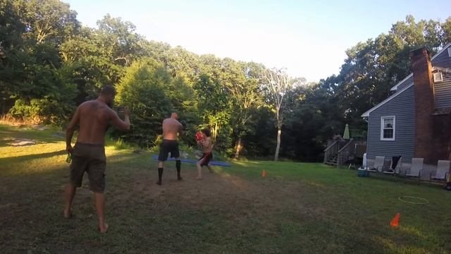 Backyard Boxing Episode 3: Dingus vs Giant 1 смотреть онлайн