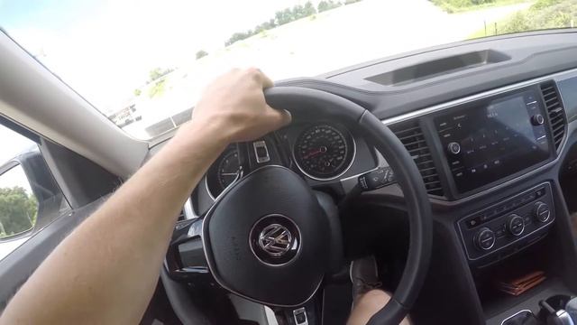 What's It Like to Drive the 2019 Volkswagen Atlas? смотреть онлайн
