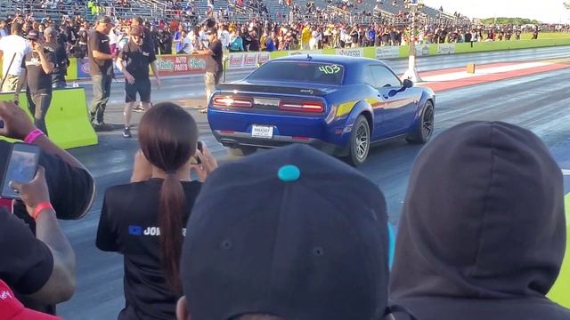 MOPAR 1000hp CHALLENGER DRAG PACK ALMOST CRASHED ON THE TRACK TO MUCH POWER смотреть онлайн