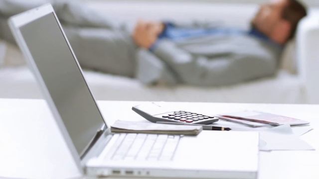 Microsoft Unveils Plans For New AI Copilot смотреть онлайн