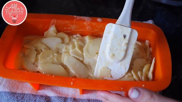 UNREAL CUSTARD APPLE & PEAR CAKE RECIPE | Incredibly Creamy Cake смотреть онлайн