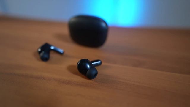 M8 Bluetooth Earbud Review смотреть онлайн