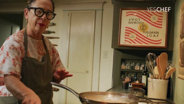 Chef Nancy Silverton: Caramelizing Apples | Mom's Apple Pie | YesChef Tricks & Techniques | YesChef смотреть онлайн