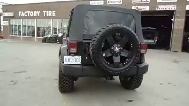 JEEP SAHARA ON 22" XD ROCKSTARR 775 + 35X12.50R22 TOYO M/T - FACTORY TIRE & RUBBER 416-744-1414 смотреть онлайн