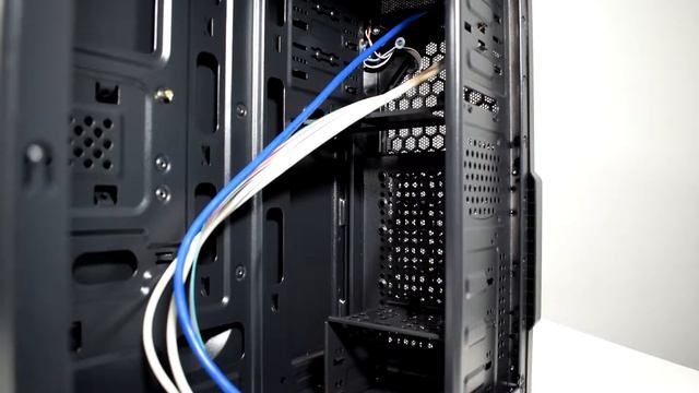 Aerocool VS-1 Midi Tower PC Case with Window 360° Overview (No Commentary) смотреть онлайн