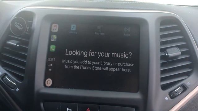 Jeep Cherokee CarPlay With Reverse Camera interface смотреть онлайн