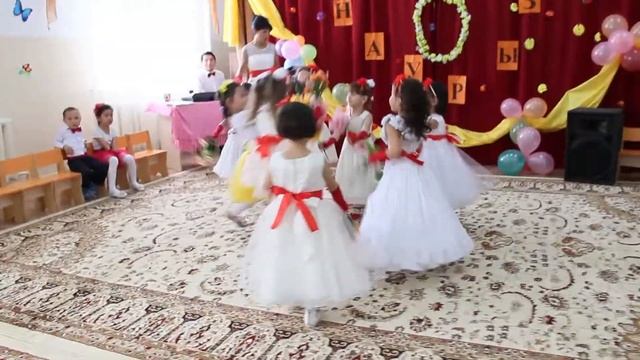 Карасайский район, Кыргауылды, Қырғауылды ауылы, Ақ көгершін балабақшасы, 8 Наурыз, 08 03 2017 смотреть онлайн