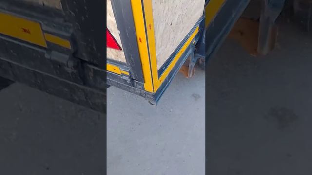 В продаже автомобиль с прицепом. смотреть онлайн