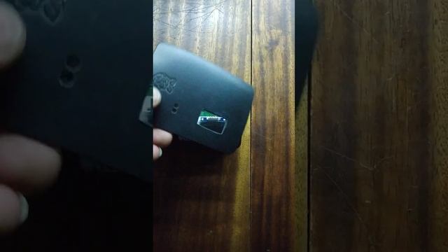 Дуплексный MMDVM Hotspot на Raspberry pi 3 b+ без антенны в родном корпусе Малины. смотреть онлайн