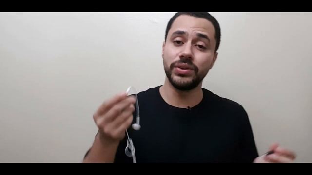 لية سماعات الايفون مبتشتغلش بشكل كامل على اى جهاز تانى - ازاى تفرق بين سماعات الايفون الاصلى والكوب смотреть онлайн