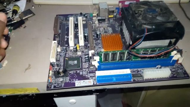 ESPECIFICAÇAO MOTHERBOARD 651 M V1 0 SOCKET 478 смотреть онлайн