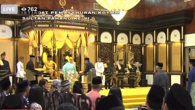 Sultan Abdullah dimasyhur sebagai Sultan Pahang смотреть онлайн
