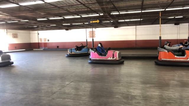 California’s Great America DW with My Dad riding Rue Le Dodge 11月12日2022年 смотреть онлайн