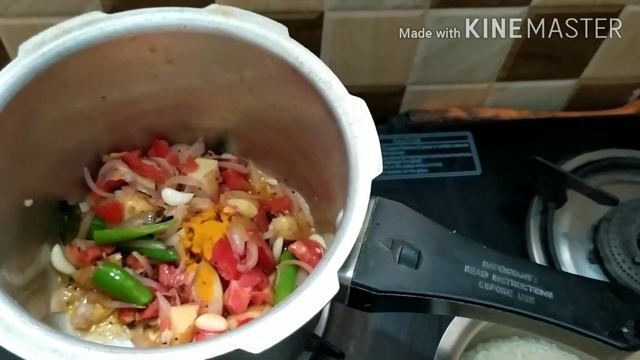 Tomato rice with masal vaadai in tamil | easy to cook within 10 mins смотреть онлайн