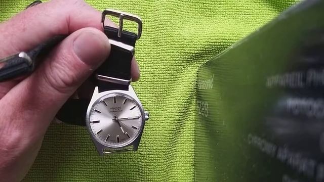 Hands on and review Pontiac 22302 mechanical watch. смотреть онлайн