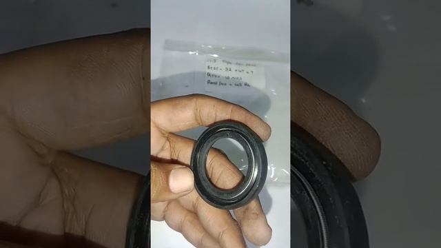 M.I TYPE RUBBER OIL SEAL SIZE=32x47x7 RATE PER NOS=42Rs смотреть онлайн